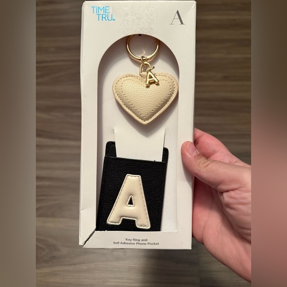 Time and Tru Cream Heart Key Chain and Black Self Adhesive Phone Pocket-NWT - Picture 3 of 3